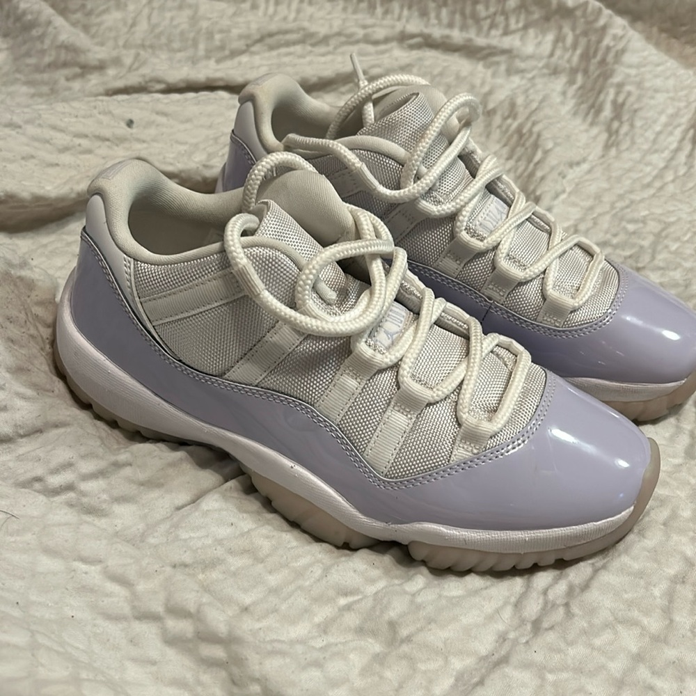 Jordan Retro 11 Violet